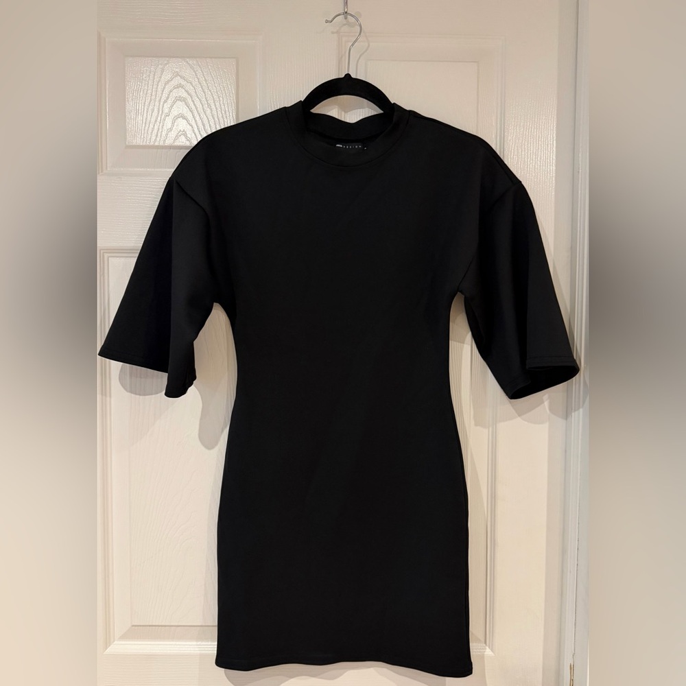 ASOS Design Black Short Sleeve Mini Dress Minimalist Shift T Shirt Size US 4